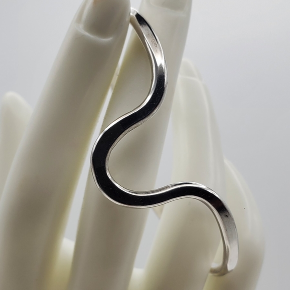 Modernist Sterling Silver Cuff 925 Bracelet Curved 15.75g Vintage Bangle - Picture 2 of 9